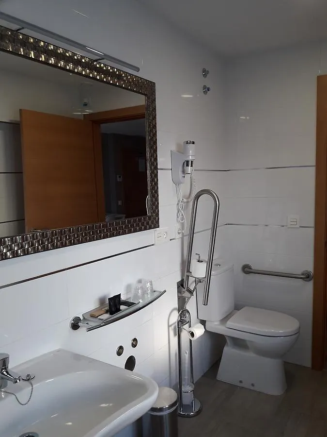Hotel Infante Antequera 3*,